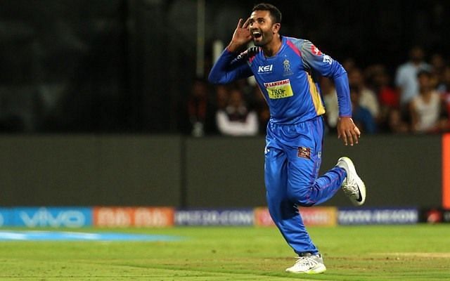 Gopal broke the back of RCB's run chase with two big scalps. Credits: CricWizz